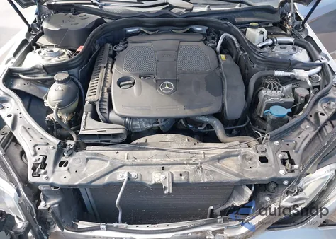 2012 Mercedes-Benz E 350 4Matic z USA, uszkodzony, nr VIN WDDHF8JB7CA626827